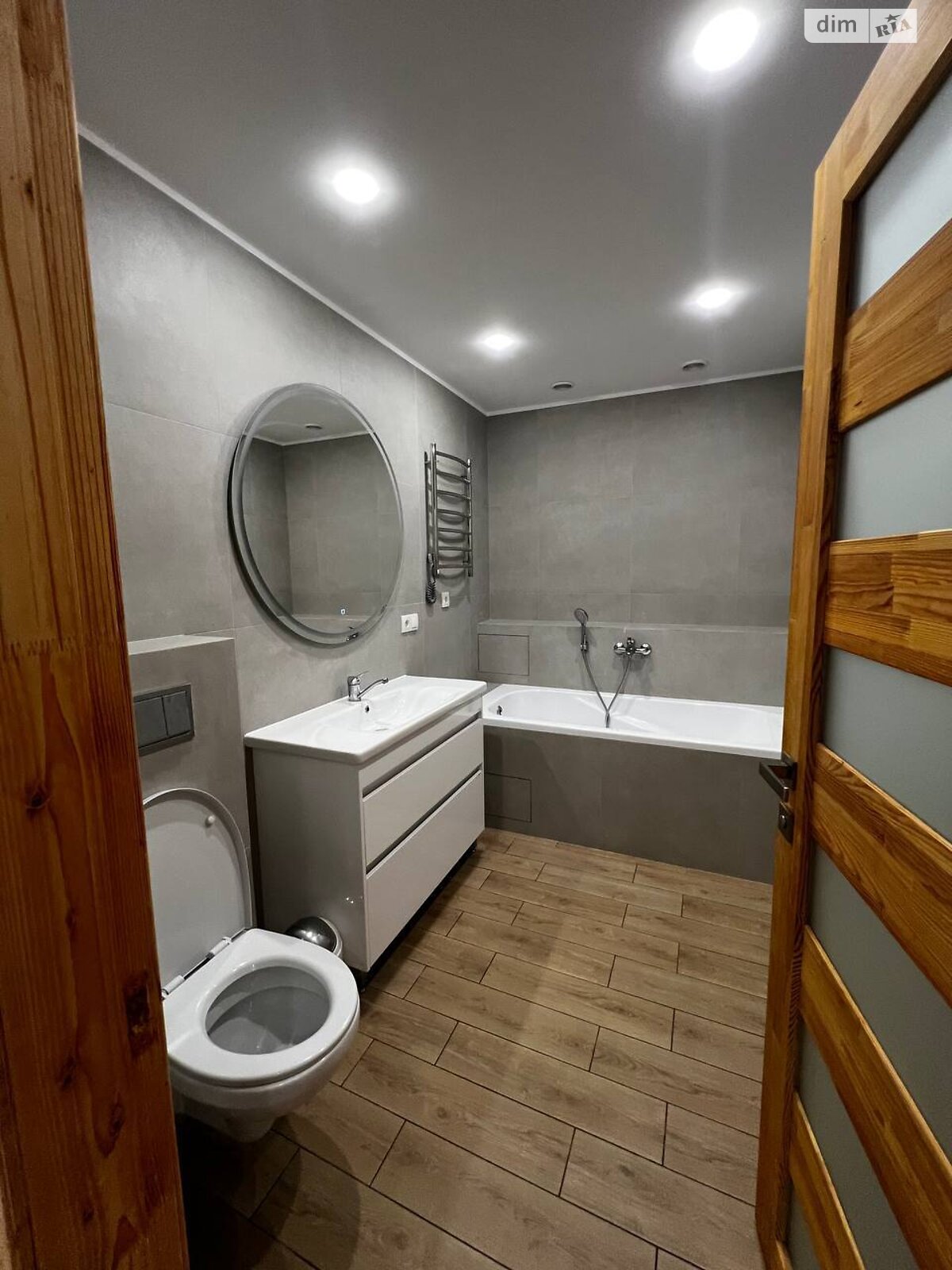 двоповерховий таунхаус, 230 кв. м, цегла. Продаж в Ужгороді, район БАМ фото 1 двоповерховий таунхаус, 230 кв. м, цегла. Продаж в Ужгороді, район БАМ фото 1