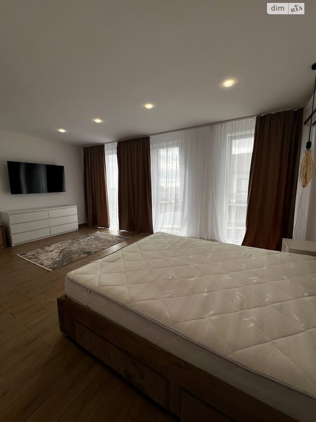 двоповерховий таунхаус, 230 кв. м, цегла. Продаж в Ужгороді, район БАМ фото 1 двоповерховий таунхаус, 230 кв. м, цегла. Продаж в Ужгороді, район БАМ фото 1