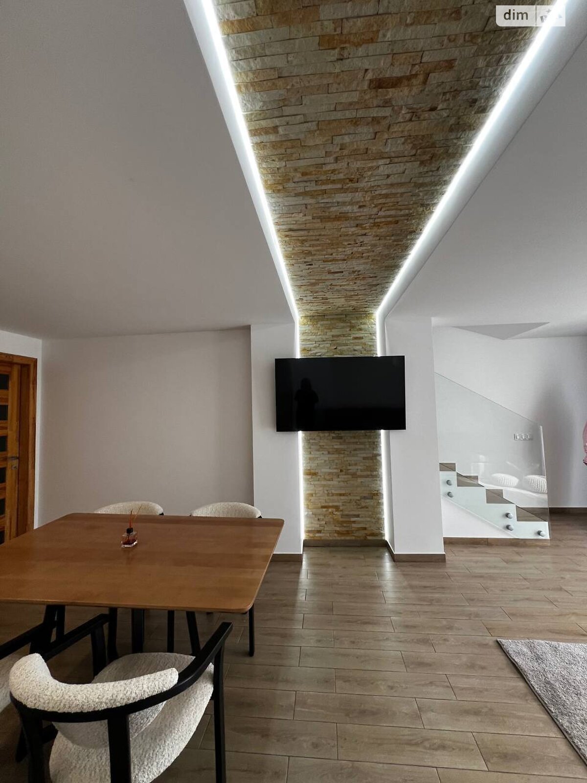 двоповерховий таунхаус, 230 кв. м, цегла. Продаж в Ужгороді, район БАМ фото 1 двоповерховий таунхаус, 230 кв. м, цегла. Продаж в Ужгороді, район БАМ фото 1