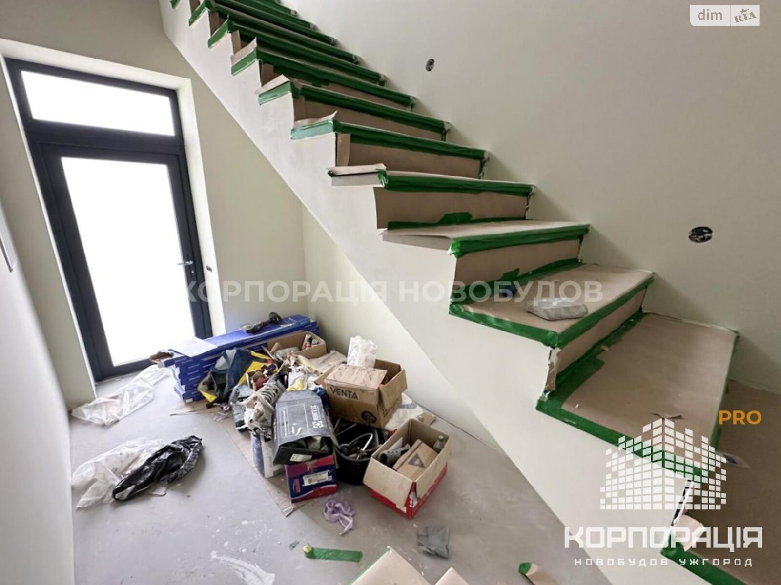 трехэтажный таунхаус, 100 кв. м, кирпич. Продажа в Ужгороде район Червеница фото 1 трехэтажный таунхаус, 100 кв. м, кирпич. Продажа в Ужгороде район Червеница фото 1