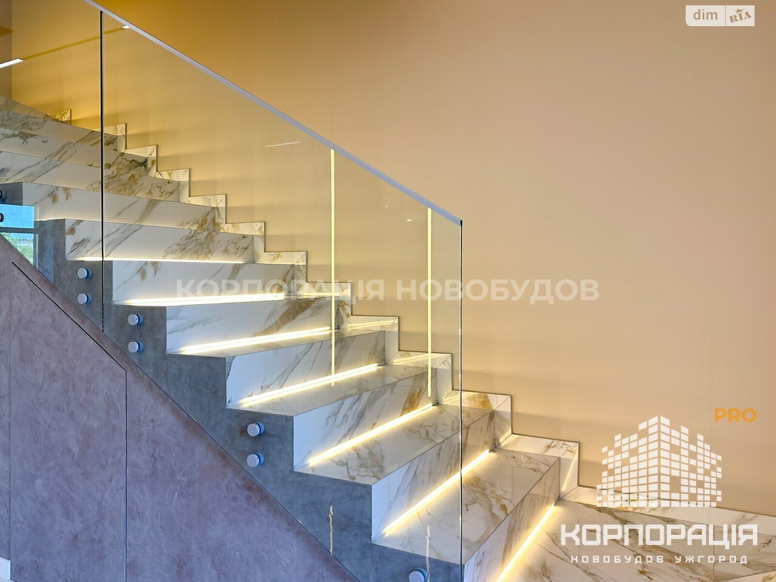 двухэтажный таунхаус, 135 кв. м, кирпич. Продажа в Ужгороде район Червеница фото 1 двухэтажный таунхаус, 135 кв. м, кирпич. Продажа в Ужгороде район Червеница фото 1