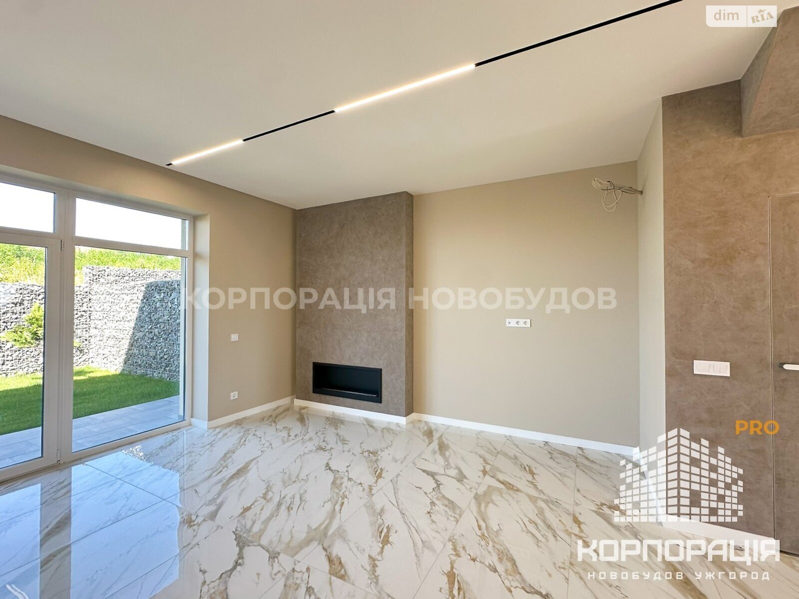 двухэтажный таунхаус, 135 кв. м, кирпич. Продажа в Ужгороде район Червеница фото 1 двухэтажный таунхаус, 135 кв. м, кирпич. Продажа в Ужгороде район Червеница фото 1