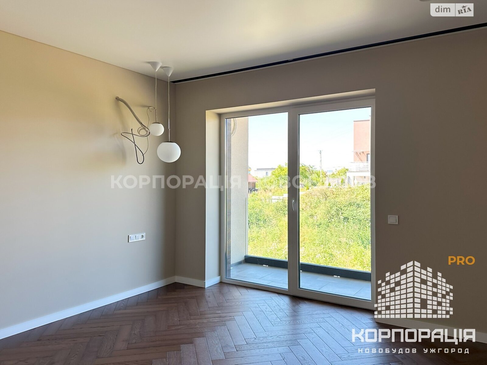 двухэтажный таунхаус, 135 кв. м, кирпич. Продажа в Ужгороде район Червеница фото 1 двухэтажный таунхаус, 135 кв. м, кирпич. Продажа в Ужгороде район Червеница фото 1