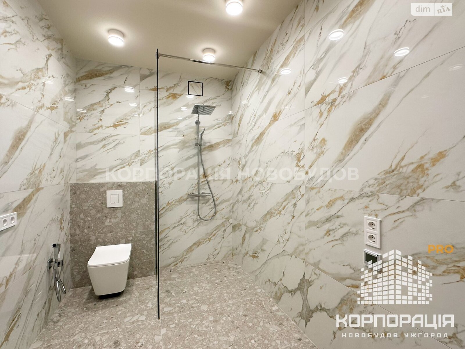 двухэтажный таунхаус, 135 кв. м, кирпич. Продажа в Ужгороде район Червеница фото 1 двухэтажный таунхаус, 135 кв. м, кирпич. Продажа в Ужгороде район Червеница фото 1