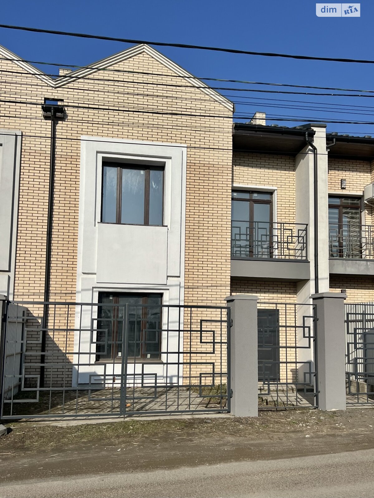 двухэтажный таунхаус, 130 кв. м, кирпич. Продажа в Ужгороде район Червеница фото 1 двухэтажный таунхаус, 130 кв. м, кирпич. Продажа в Ужгороде район Червеница фото 1