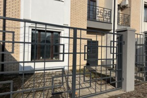 двухэтажный таунхаус, 130 кв. м, кирпич. Продажа в Ужгороде район Червеница фото 2