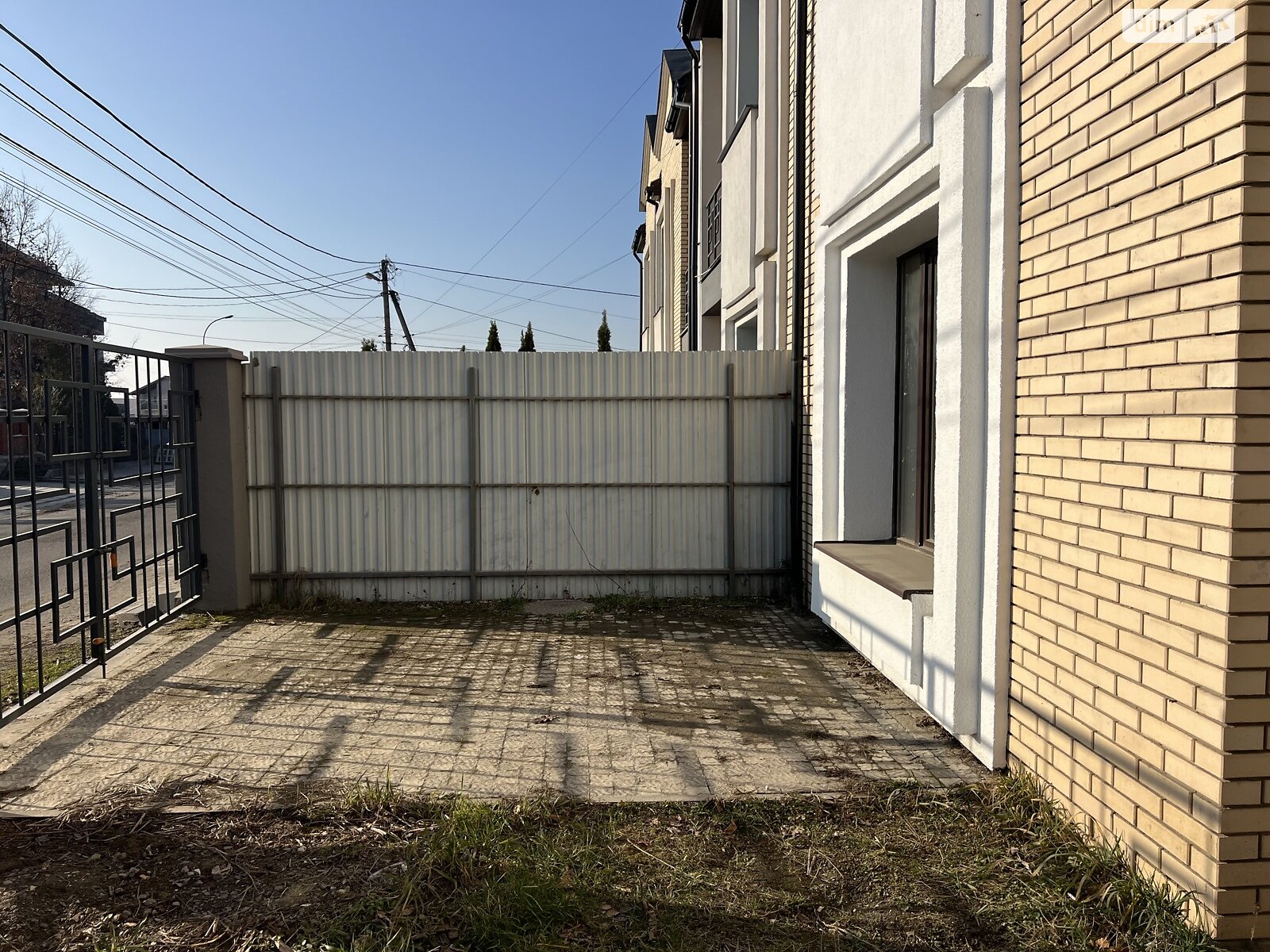 двухэтажный таунхаус, 130 кв. м, кирпич. Продажа в Ужгороде район Червеница фото 1 двухэтажный таунхаус, 130 кв. м, кирпич. Продажа в Ужгороде район Червеница фото 1
