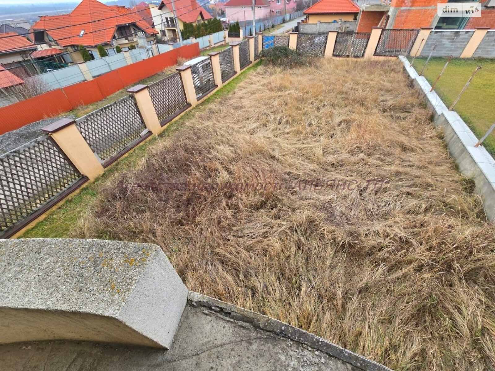 двоповерховий таунхаус, 181.1 кв. м, цегла. Продаж в Ужгороді, район Червениця фото 1 двоповерховий таунхаус, 181.1 кв. м, цегла. Продаж в Ужгороді, район Червениця фото 1