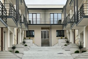 трехэтажный таунхаус, 135 кв. м, кирпич. Продажа в Ужгороде район Кальвария фото 2