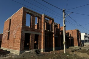двухэтажный таунхаус, 145 кв. м, кирпич. Продажа в Ужгороде район Компотный фото 2