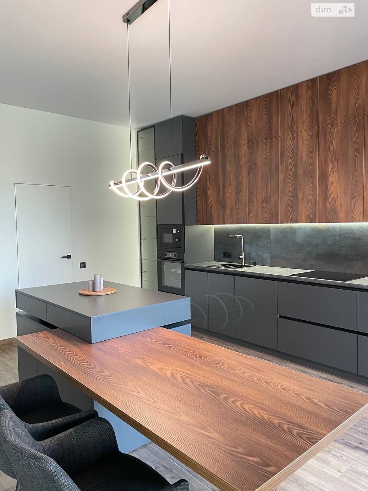 двухэтажный таунхаус, 154 кв. м, кирпич. Продажа в Ужгороде район Компотный фото 1