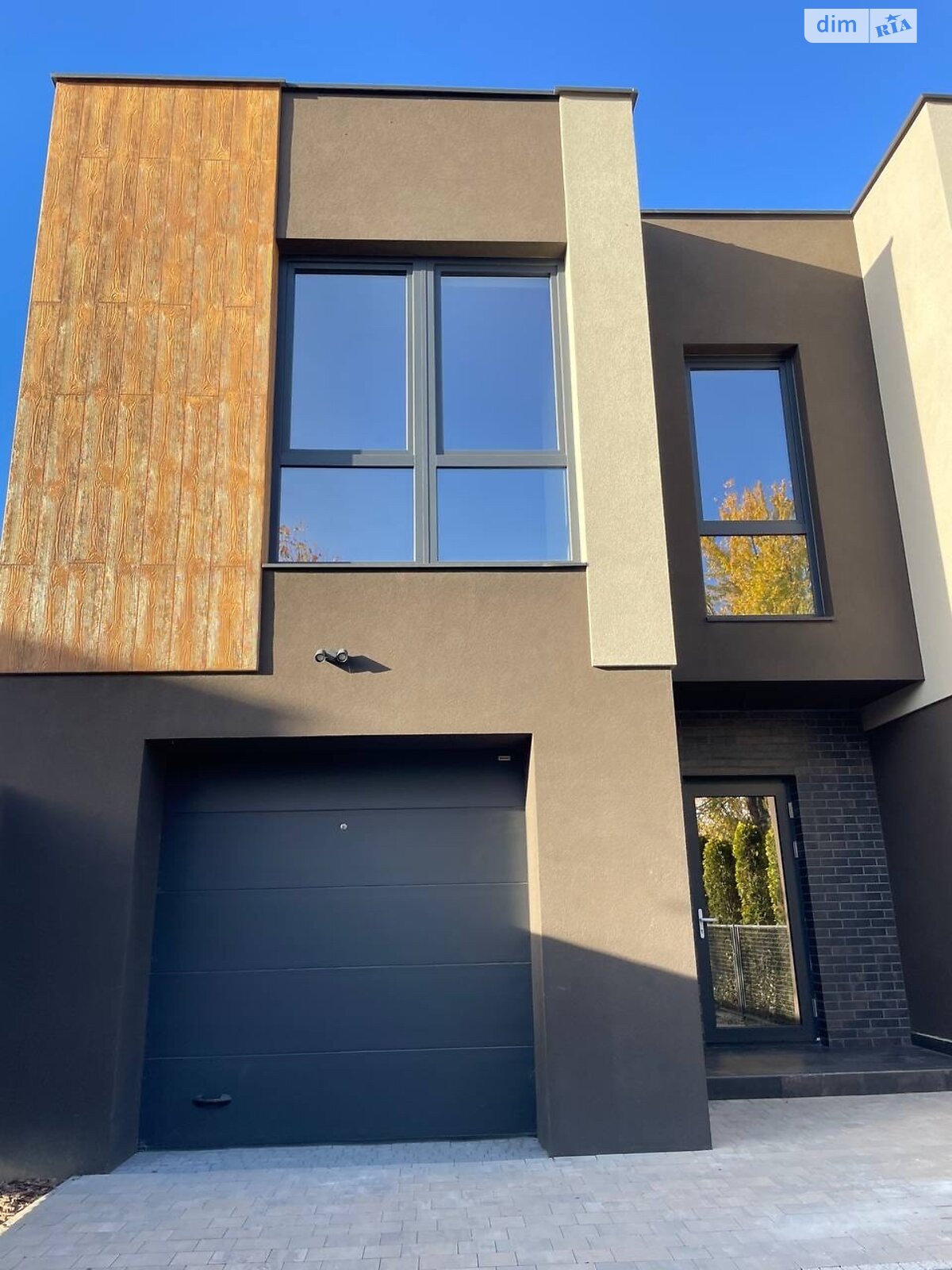 двухэтажный таунхаус, 154 кв. м, кирпич. Продажа в Ужгороде район Компотный фото 1