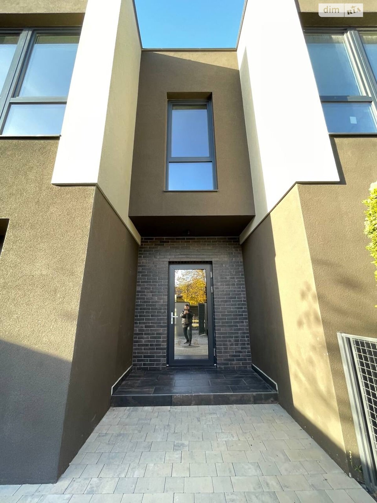 двухэтажный таунхаус, 154 кв. м, кирпич. Продажа в Ужгороде район Компотный фото 1