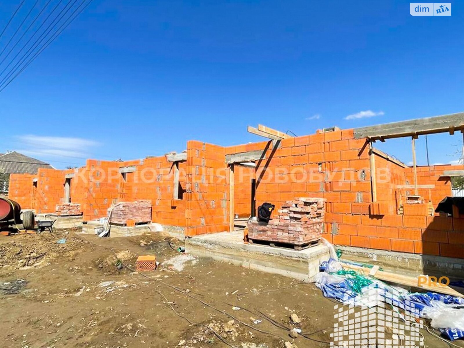 двухэтажный таунхаус, 108 кв. м, кирпич. Продажа в Ужгороде район Новый фото 1 двухэтажный таунхаус, 108 кв. м, кирпич. Продажа в Ужгороде район Новый фото 1