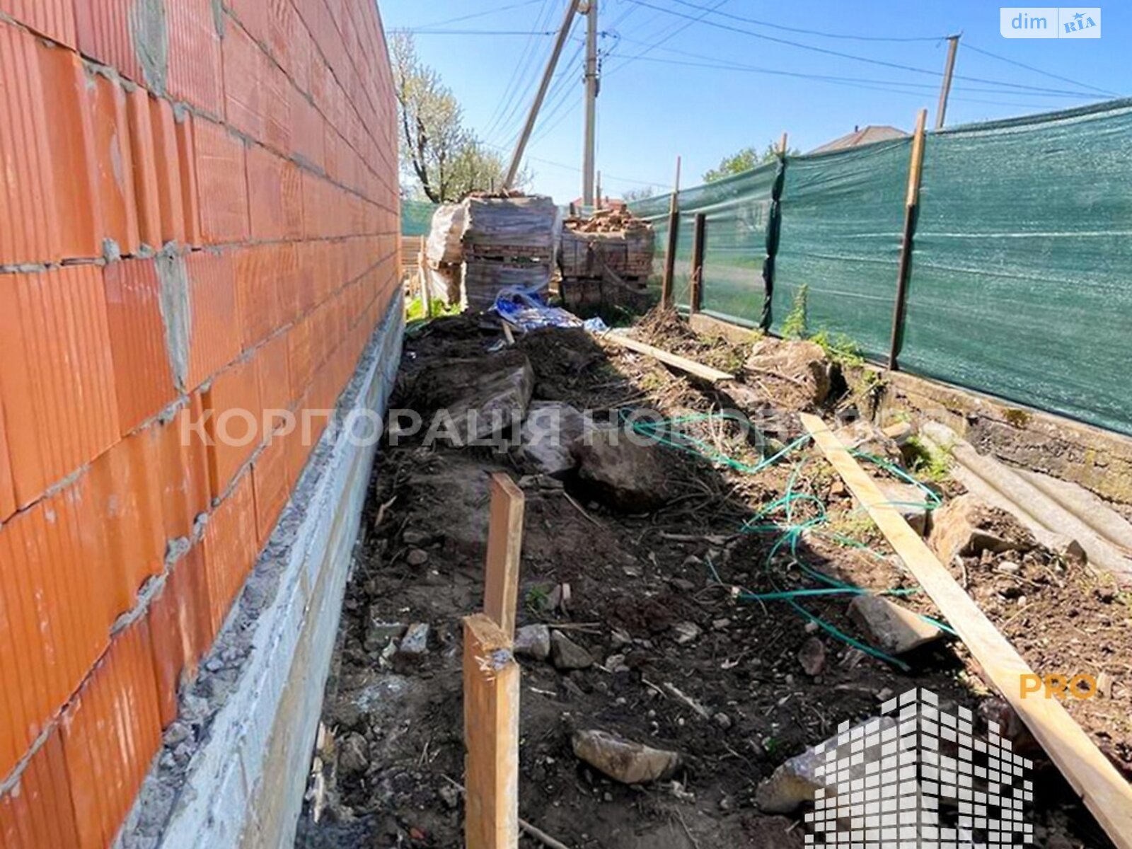 двухэтажный таунхаус, 108 кв. м, кирпич. Продажа в Ужгороде район Новый фото 1 двухэтажный таунхаус, 108 кв. м, кирпич. Продажа в Ужгороде район Новый фото 1
