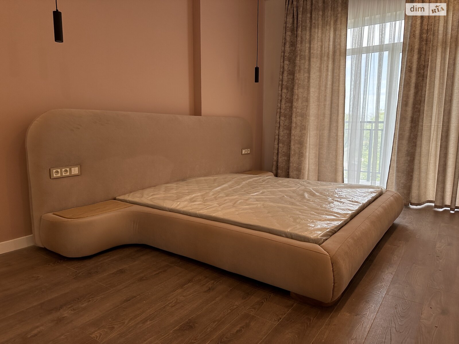 двухэтажный таунхаус, 152 кв. м, кирпич. Продажа в Ужгороде район Новый фото 1 двухэтажный таунхаус, 152 кв. м, кирпич. Продажа в Ужгороде район Новый фото 1