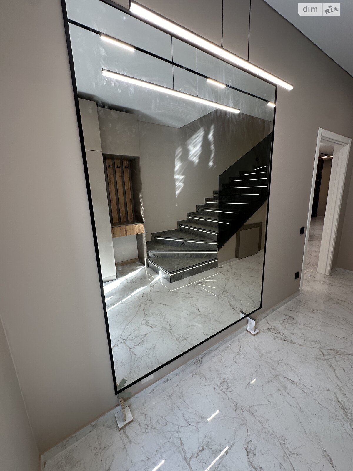 двоповерховий таунхаус, 180 кв. м, цегла. Продаж в Ужгороді, район Новий фото 1 двоповерховий таунхаус, 180 кв. м, цегла. Продаж в Ужгороді, район Новий фото 1