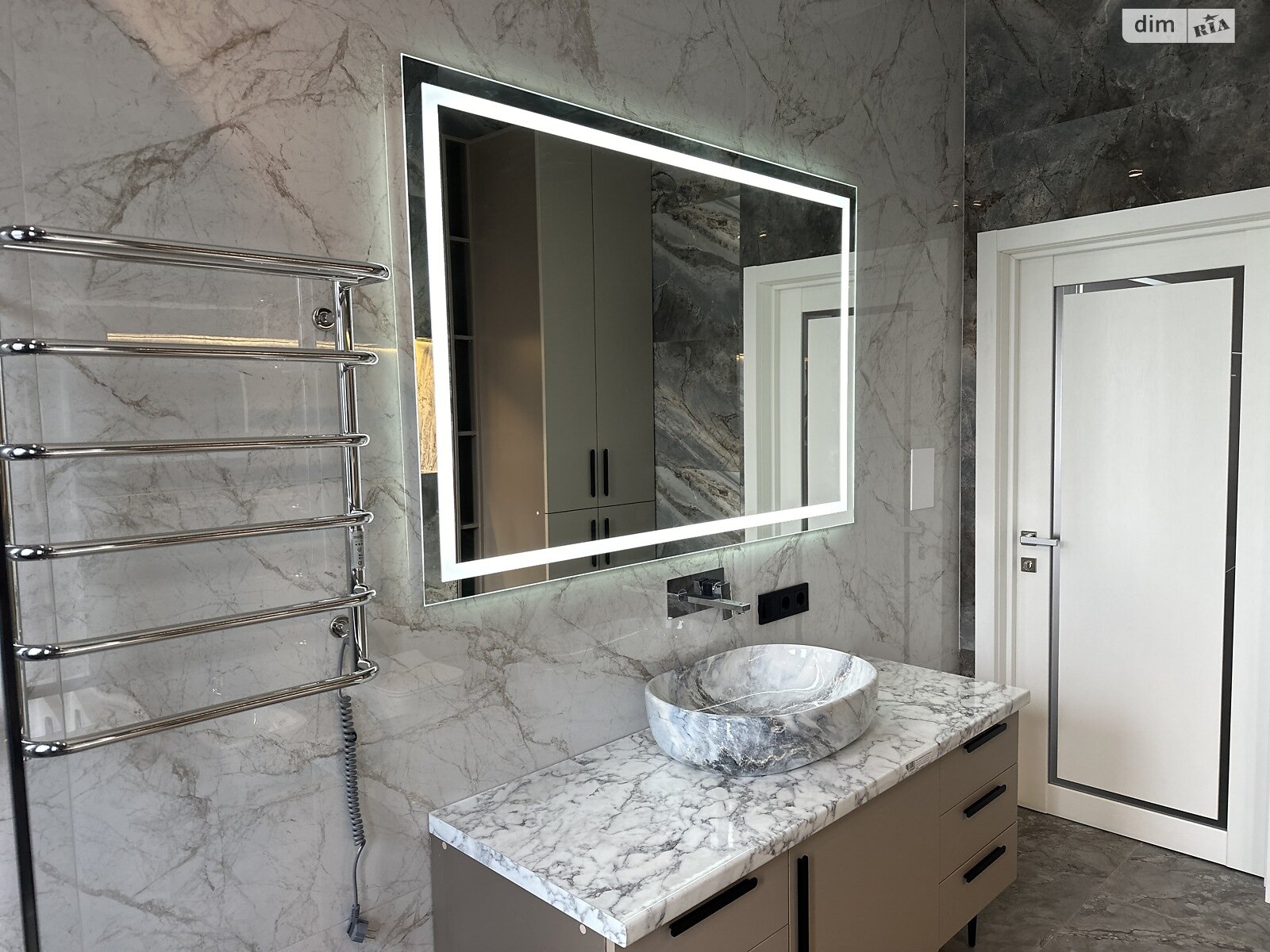 двоповерховий таунхаус, 180 кв. м, цегла. Продаж в Ужгороді, район Новий фото 1 двоповерховий таунхаус, 180 кв. м, цегла. Продаж в Ужгороді, район Новий фото 1