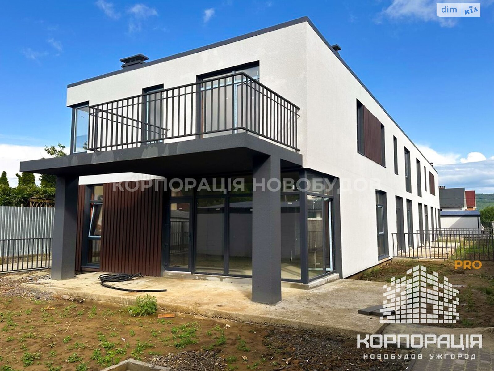 двоповерховий таунхаус, 139.88 кв. м, цегла. Продаж в Ужгороді, район Подлипники фото 1 двоповерховий таунхаус, 139.88 кв. м, цегла. Продаж в Ужгороді, район Подлипники фото 1