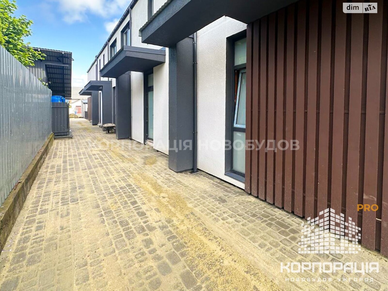 двоповерховий таунхаус, 110.63 кв. м, цегла. Продаж в Ужгороді, район Подлипники фото 1 двоповерховий таунхаус, 110.63 кв. м, цегла. Продаж в Ужгороді, район Подлипники фото 1