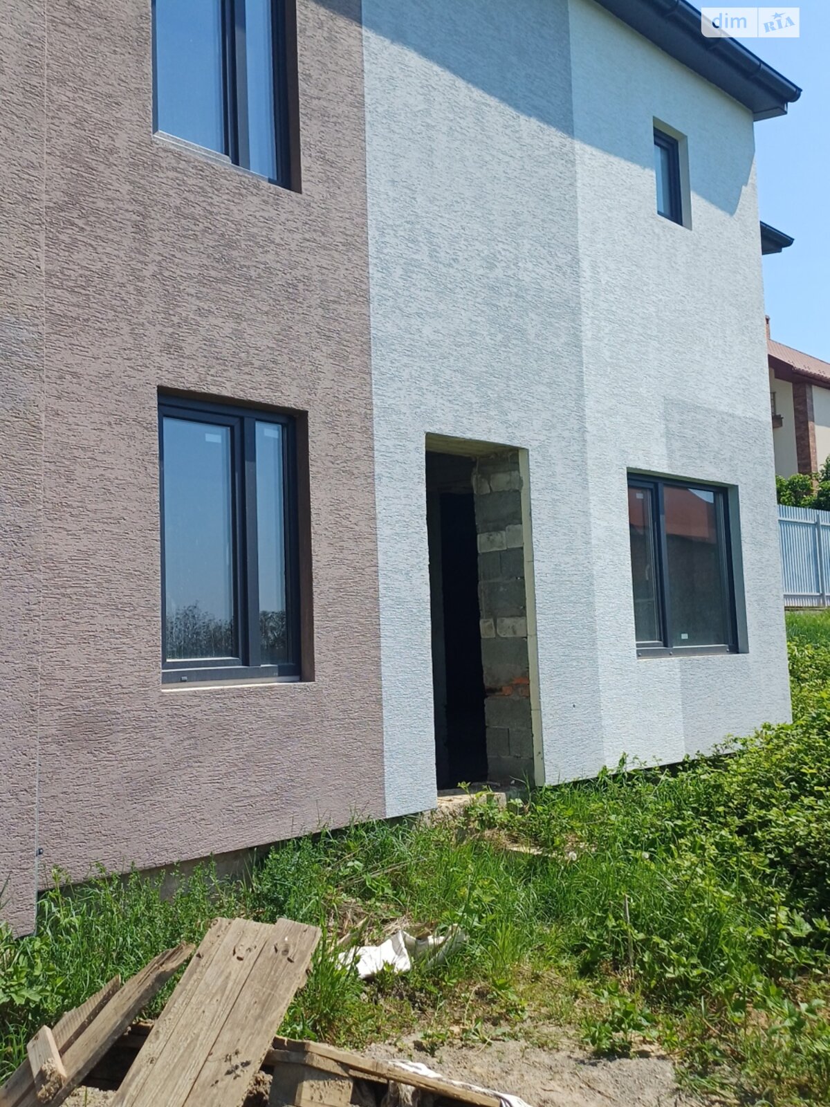 двухэтажный таунхаус, 160 кв. м, блочно-кирпичный. Продажа в Ужгороде район Радванка фото 1 двухэтажный таунхаус, 160 кв. м, блочно-кирпичный. Продажа в Ужгороде район Радванка фото 1