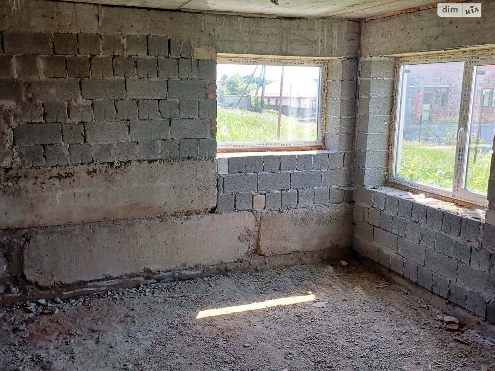 двухэтажный таунхаус, 160 кв. м, блочно-кирпичный. Продажа в Ужгороде район Радванка фото 1 двухэтажный таунхаус, 160 кв. м, блочно-кирпичный. Продажа в Ужгороде район Радванка фото 1