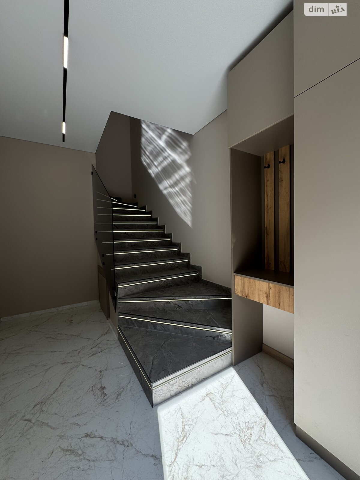 двоповерховий таунхаус, 142 кв. м, цегла. Продаж в Ужгороді, район Садовий фото 1