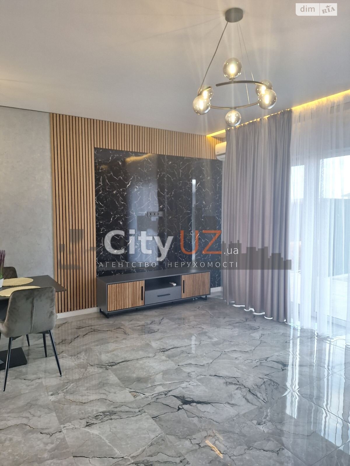 двоповерховий таунхаус, 120 кв. м, кирпич. Продаж в Ужгороді, район Садовий фото 1 двоповерховий таунхаус, 120 кв. м, кирпич. Продаж в Ужгороді, район Садовий фото 1