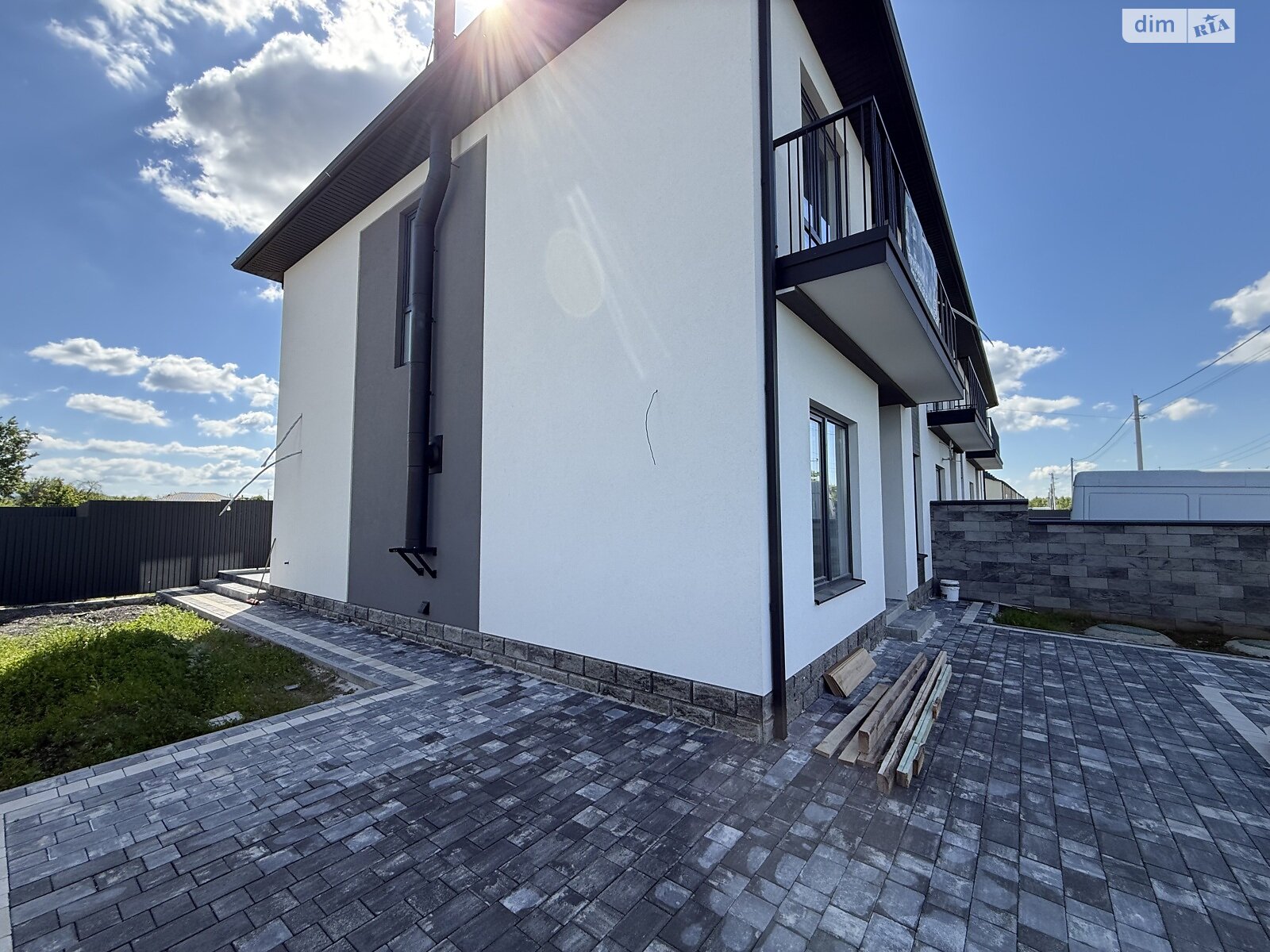 двоповерховий таунхаус, 155 кв. м, цегла. Продаж в Ужгороді, район Садовий фото 1 двоповерховий таунхаус, 155 кв. м, цегла. Продаж в Ужгороді, район Садовий фото 1