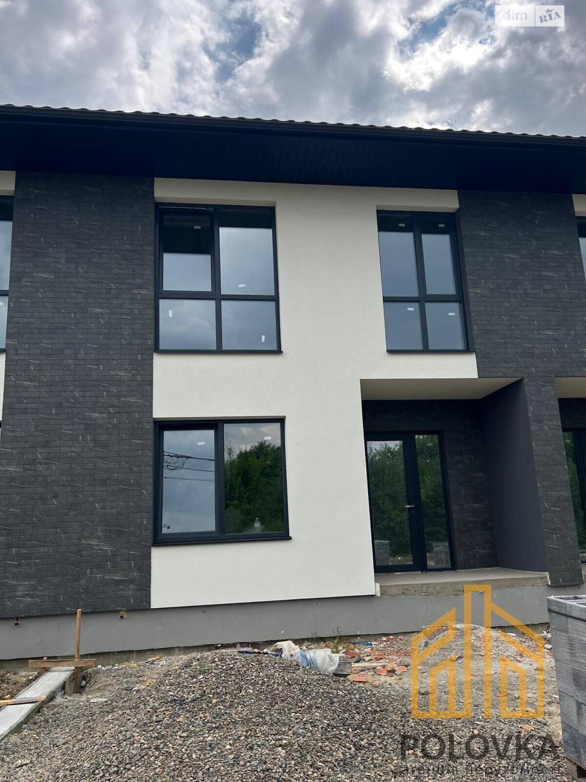 двоповерховий таунхаус, 145 кв. м, цегла. Продаж в Ужгороді, район Садовий фото 1 двоповерховий таунхаус, 145 кв. м, цегла. Продаж в Ужгороді, район Садовий фото 1
