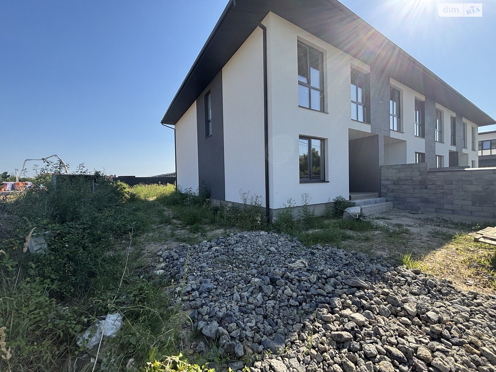 двоповерховий таунхаус, 145 кв. м, цегла. Продаж в Ужгороді, район Садовий фото 1 двоповерховий таунхаус, 145 кв. м, цегла. Продаж в Ужгороді, район Садовий фото 1