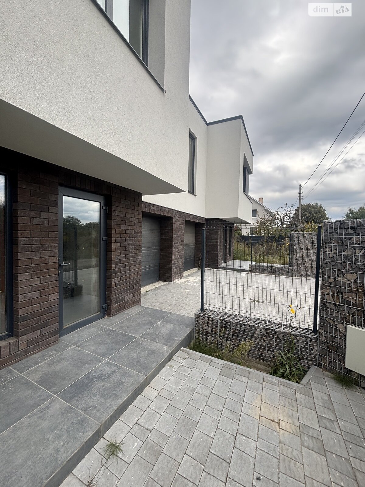 двоповерховий таунхаус, 127.7 кв. м, кирпич. Продаж в Ужгороді, район Садовий фото 1 двоповерховий таунхаус, 127.7 кв. м, кирпич. Продаж в Ужгороді, район Садовий фото 1