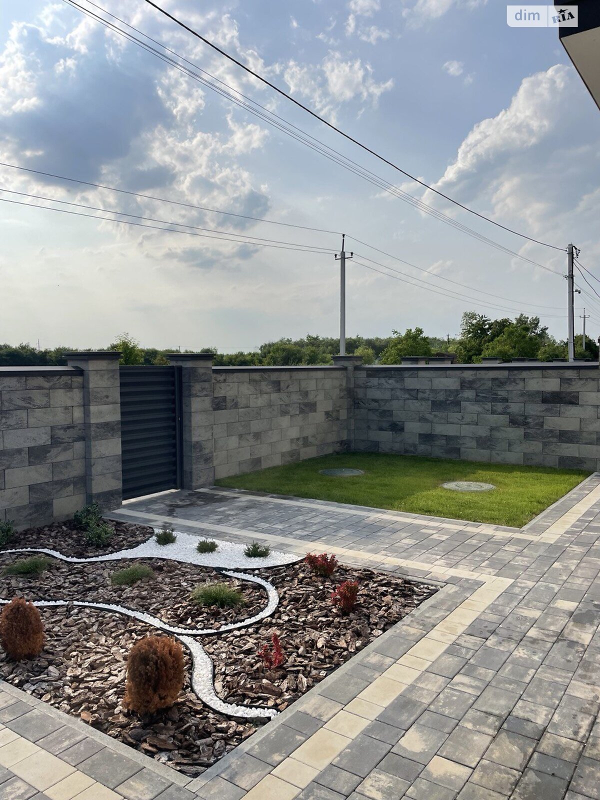 двоповерховий таунхаус, 145 кв. м, цегла. Продаж в Ужгороді, район Садовий фото 1 двоповерховий таунхаус, 145 кв. м, цегла. Продаж в Ужгороді, район Садовий фото 1