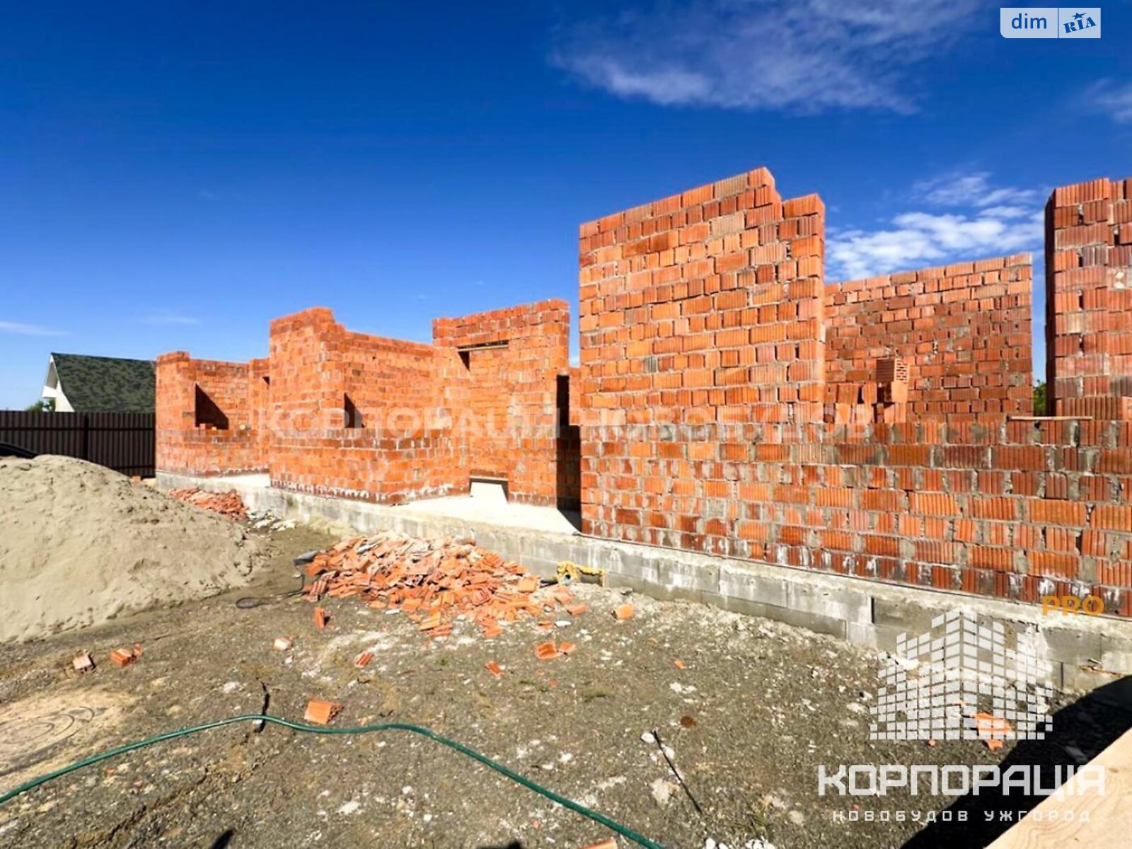 двоповерховий таунхаус, 110 кв. м, кирпич. Продаж в Ужгороді, район Садовий фото 1 двоповерховий таунхаус, 110 кв. м, кирпич. Продаж в Ужгороді, район Садовий фото 1