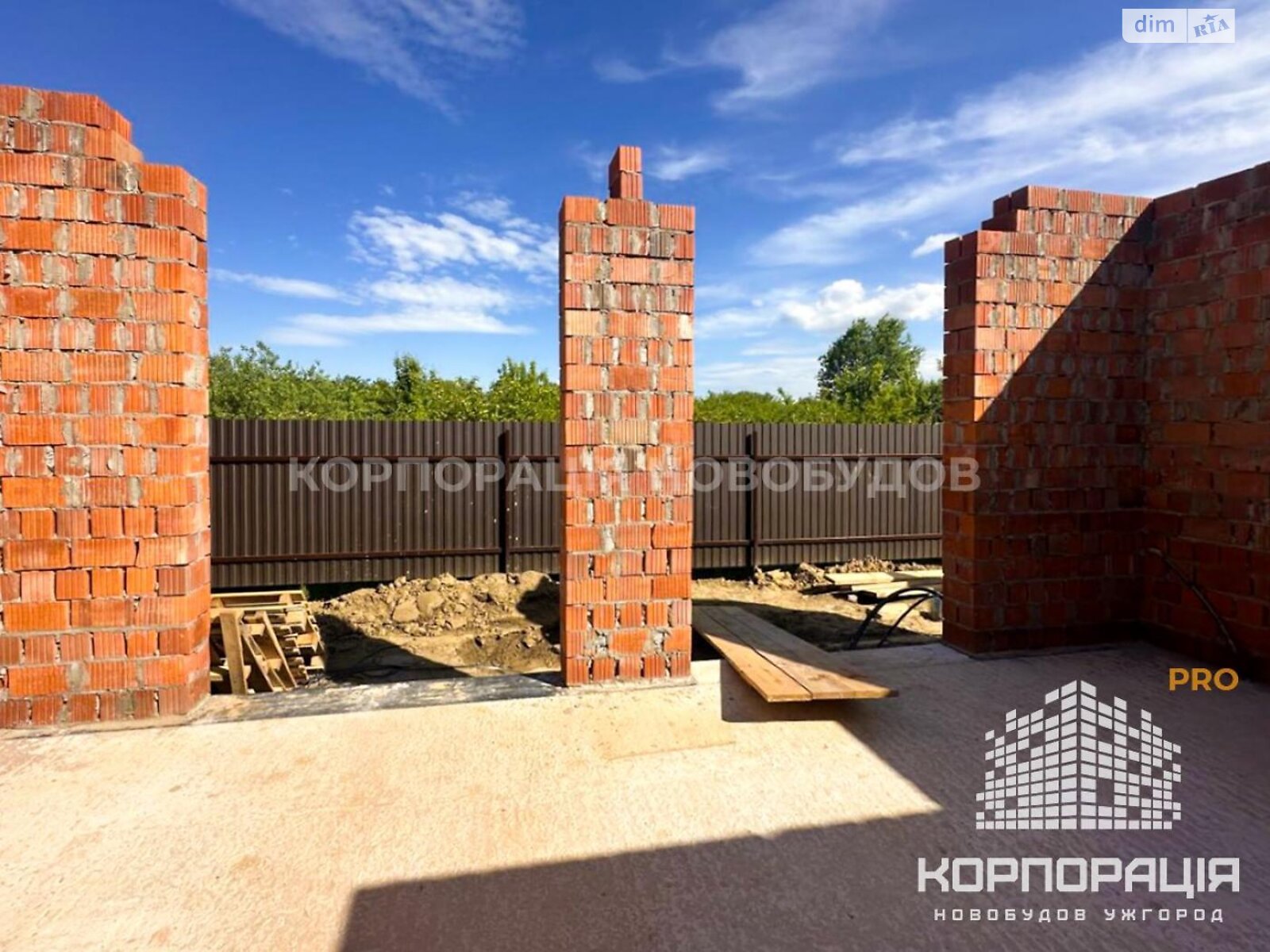 двоповерховий таунхаус, 110 кв. м, кирпич. Продаж в Ужгороді, район Садовий фото 1