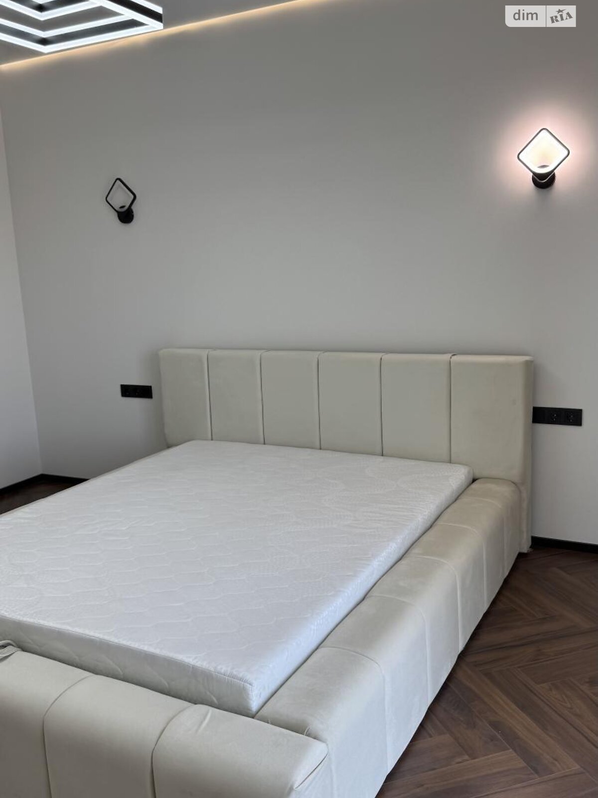 двоповерховий таунхаус, 130 кв. м, кирпич. Продаж в Ужгороді, район Садовий фото 1 двоповерховий таунхаус, 130 кв. м, кирпич. Продаж в Ужгороді, район Садовий фото 1