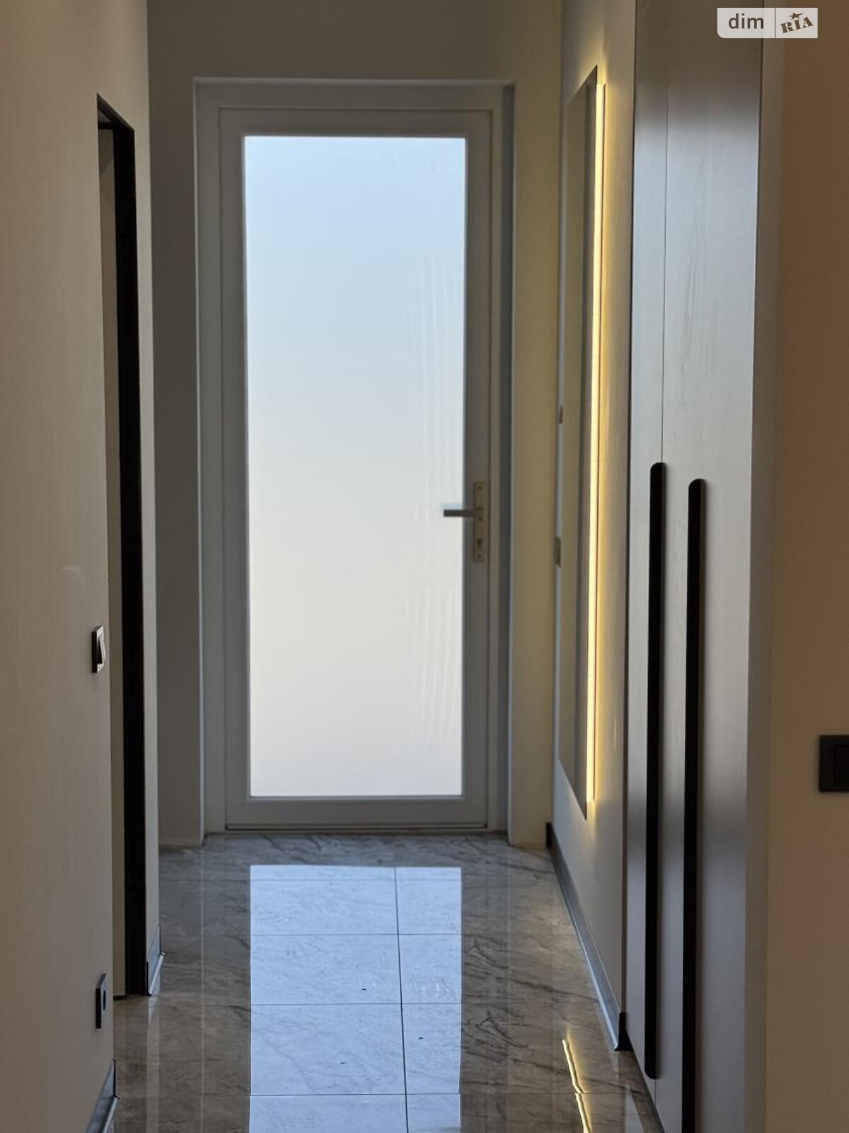 двоповерховий таунхаус, 130 кв. м, кирпич. Продаж в Ужгороді, район Садовий фото 1 двоповерховий таунхаус, 130 кв. м, кирпич. Продаж в Ужгороді, район Садовий фото 1