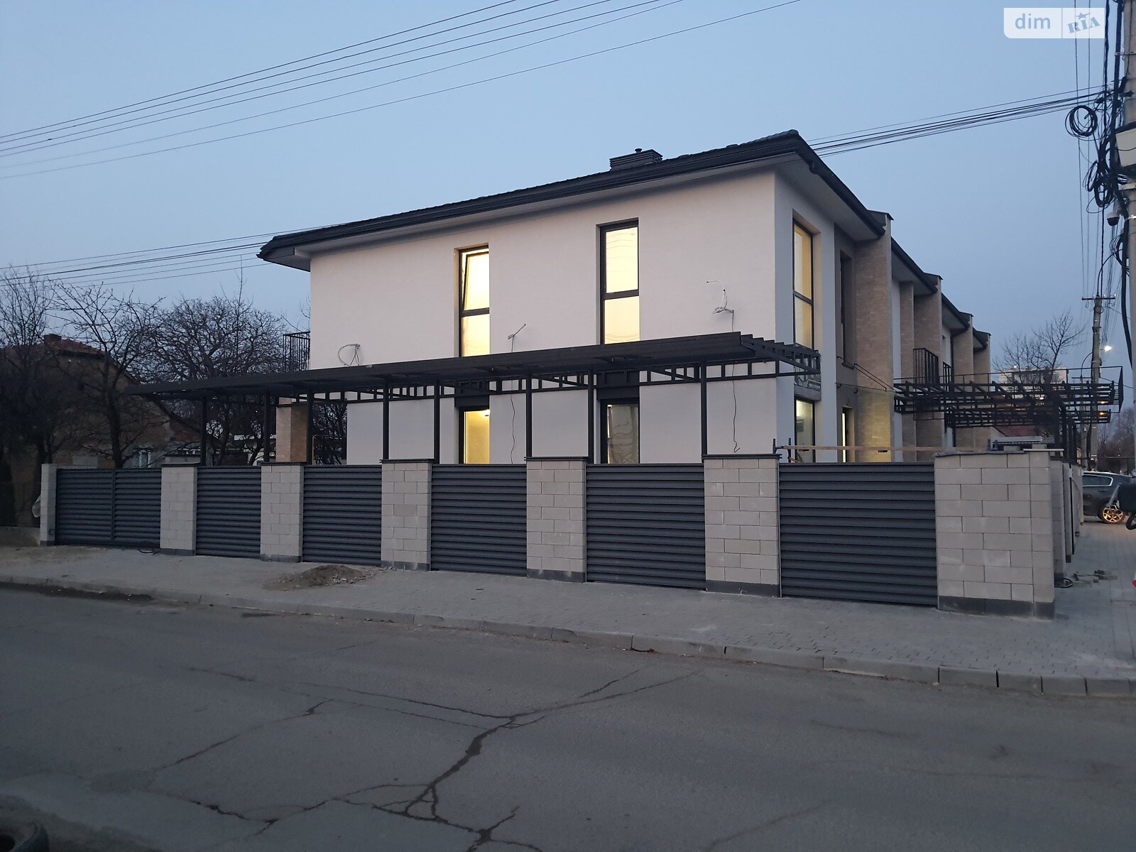 двоповерховий таунхаус, 142.1 кв. м, кирпич. Продаж в Ужгороді, район Свепомоц фото 1 двоповерховий таунхаус, 142.1 кв. м, кирпич. Продаж в Ужгороді, район Свепомоц фото 1