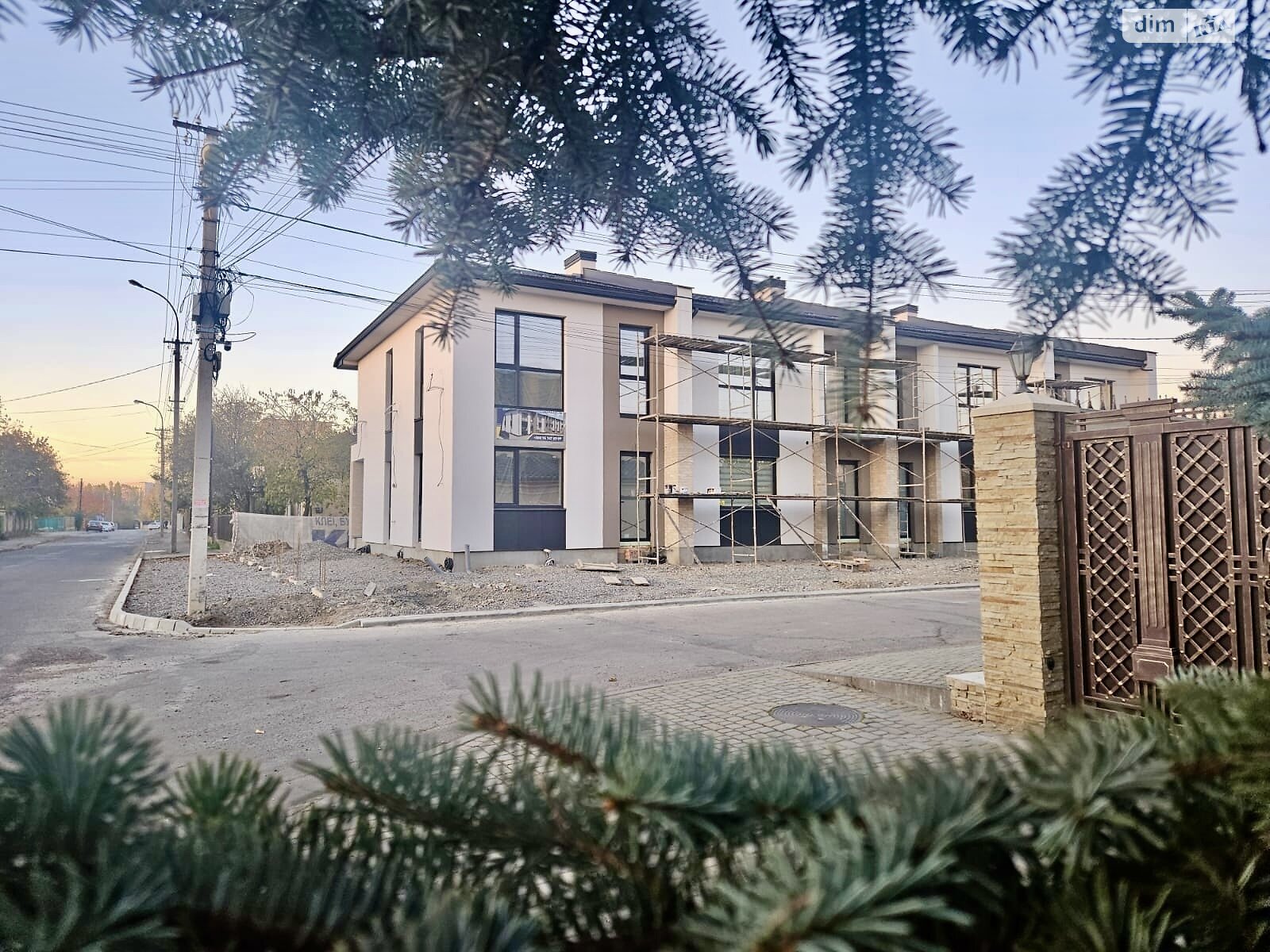 двоповерховий таунхаус, 145 кв. м, цегла. Продаж в Ужгороді, район Свепомоц фото 1 двоповерховий таунхаус, 145 кв. м, цегла. Продаж в Ужгороді, район Свепомоц фото 1