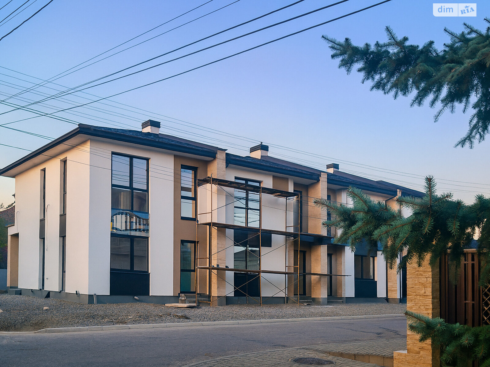 двоповерховий таунхаус, 145 кв. м, цегла. Продаж в Ужгороді, район Свепомоц фото 1 двоповерховий таунхаус, 145 кв. м, цегла. Продаж в Ужгороді, район Свепомоц фото 1