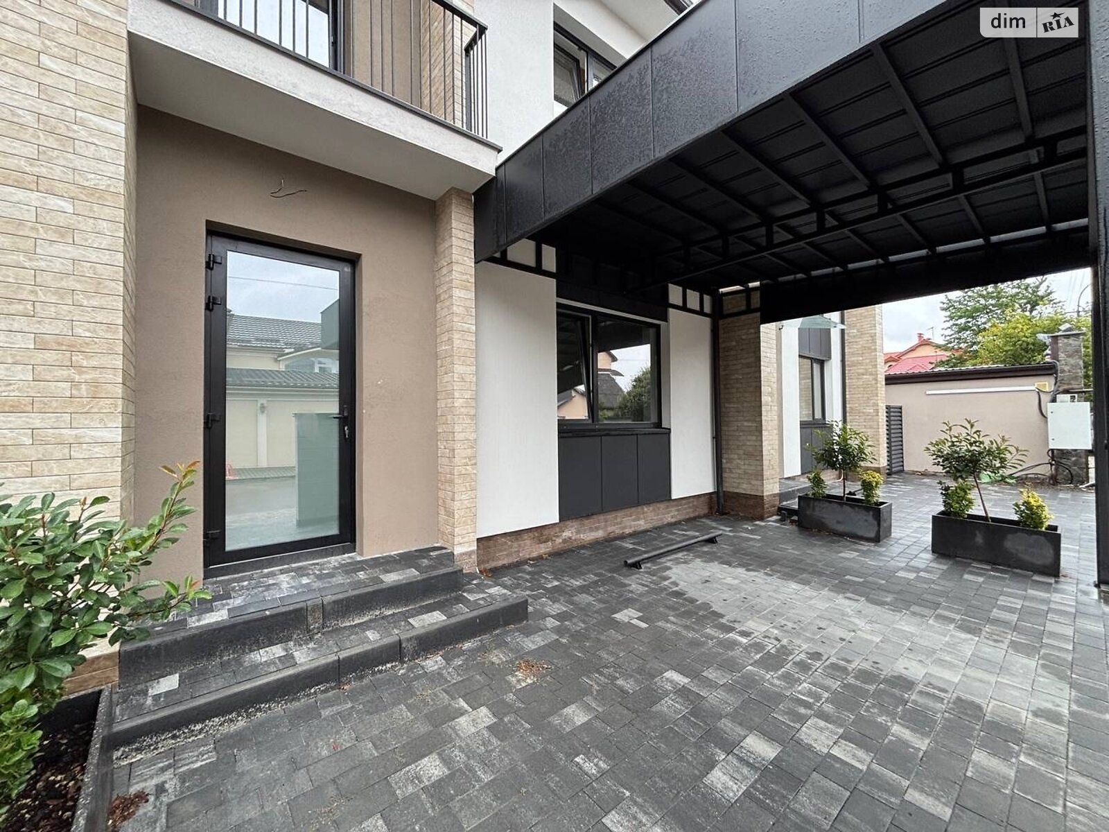 двоповерховий таунхаус, 145 кв. м, цегла. Продаж в Ужгороді, район Свепомоц фото 1 двоповерховий таунхаус, 145 кв. м, цегла. Продаж в Ужгороді, район Свепомоц фото 1