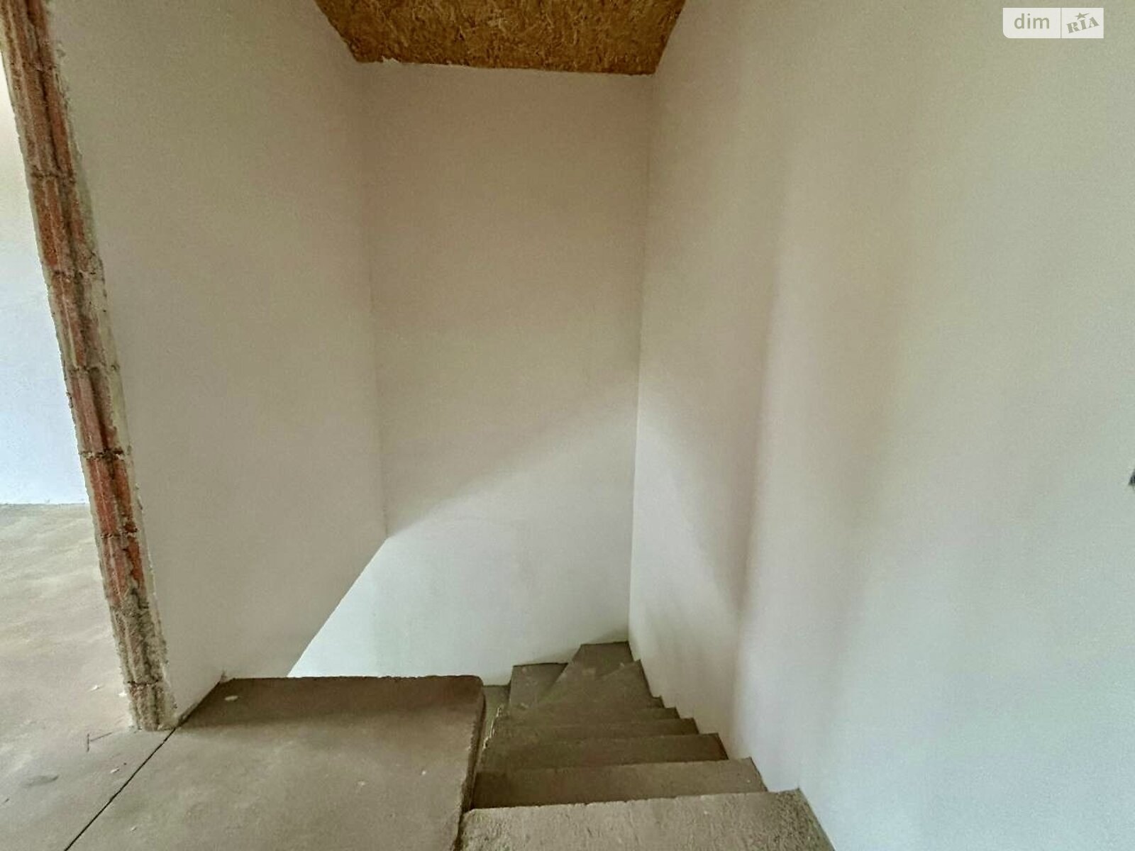 двоповерховий таунхаус, 145 кв. м, цегла. Продаж в Ужгороді, район Свепомоц фото 1 двоповерховий таунхаус, 145 кв. м, цегла. Продаж в Ужгороді, район Свепомоц фото 1