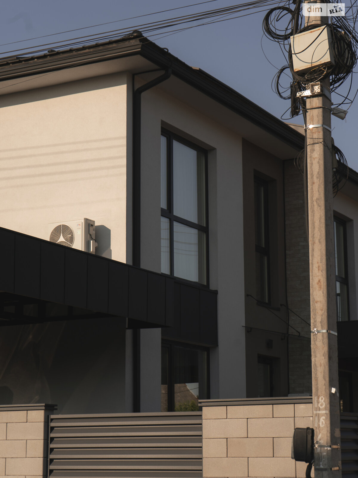 двухэтажный таунхаус, 117 кв. м, керамический блок. Продажа в Ужгороде район Свепомоц фото 1