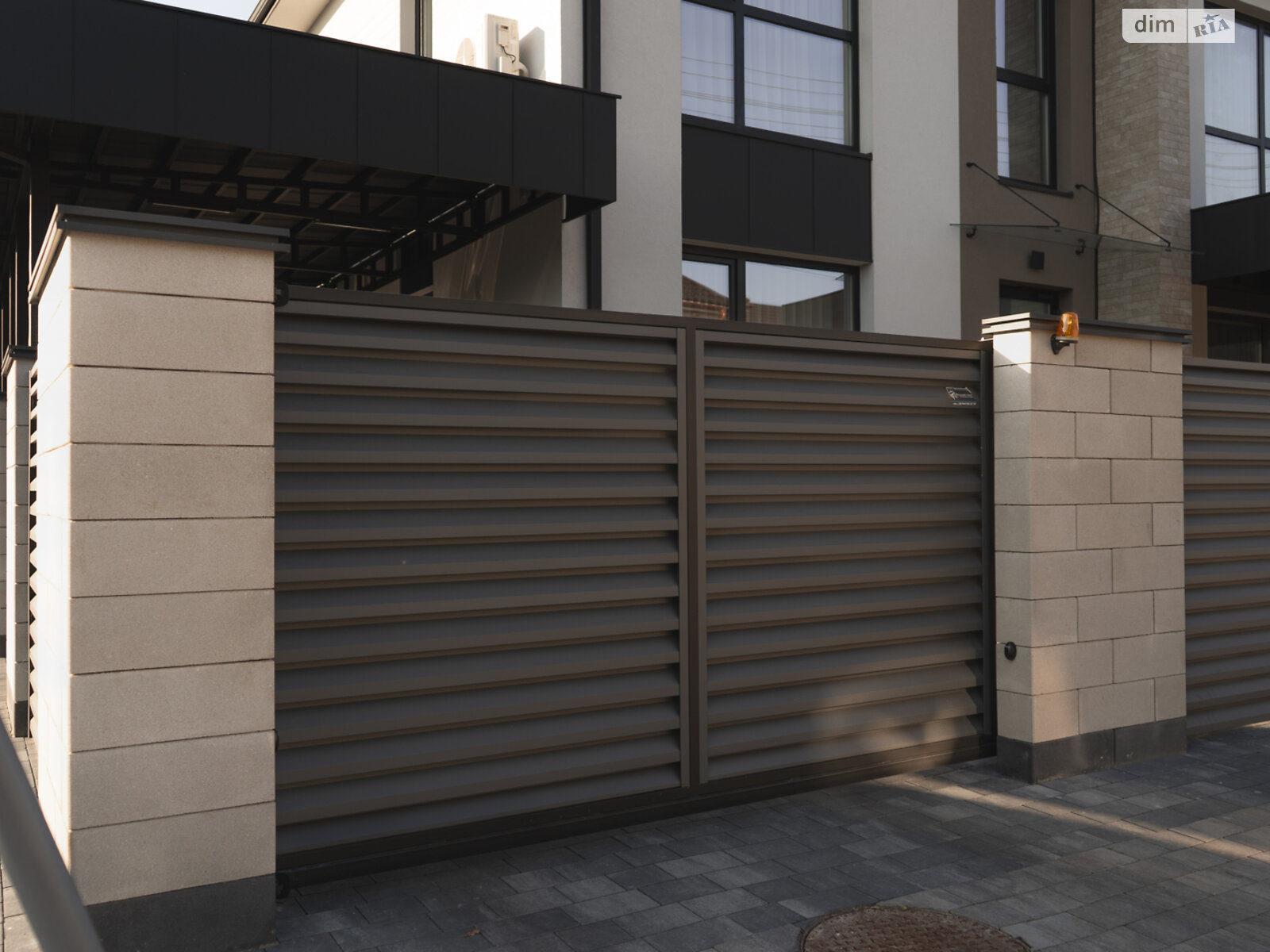 двухэтажный таунхаус, 117 кв. м, керамический блок. Продажа в Ужгороде район Свепомоц фото 1