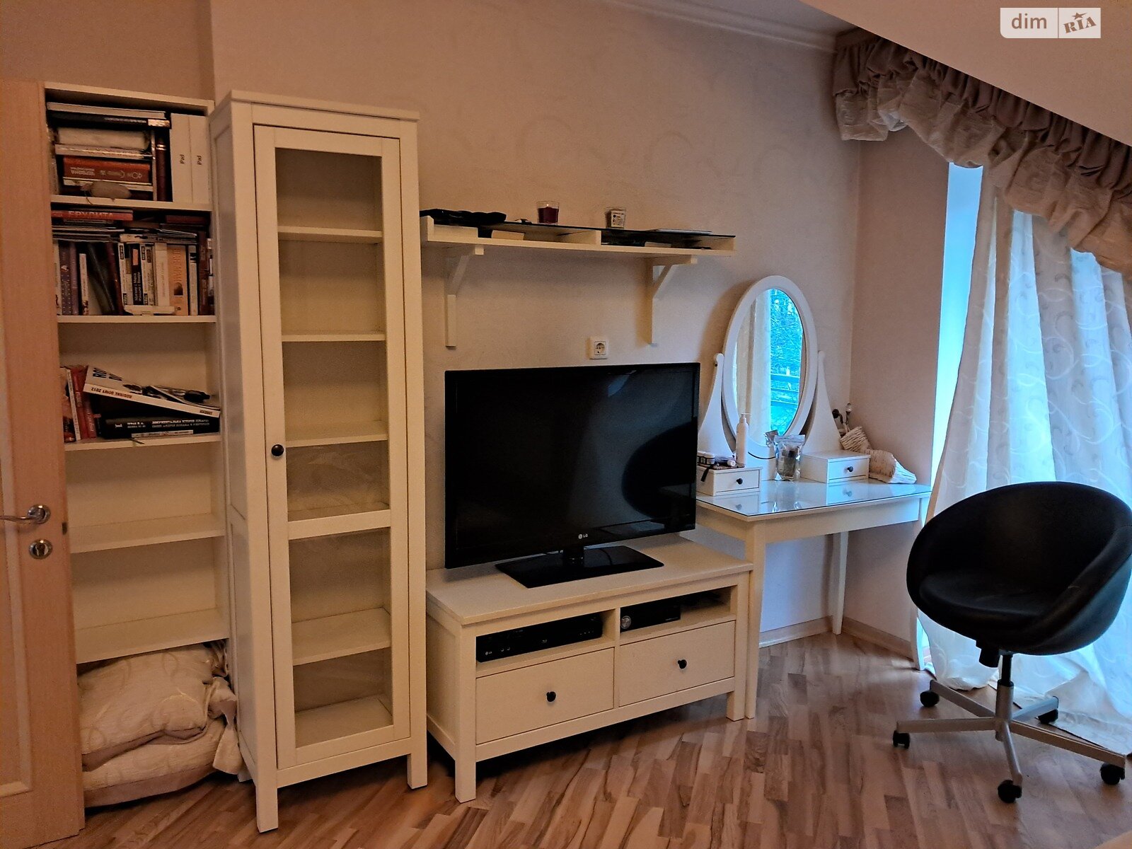 двухэтажный таунхаус, 181.6 кв. м, кирпич. Продажа в Ужгороде район Центр фото 1 двухэтажный таунхаус, 181.6 кв. м, кирпич. Продажа в Ужгороде район Центр фото 1