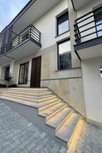 двухэтажный таунхаус, 135 кв. м, кирпич. Продажа в Ужгороде район Центр фото 2