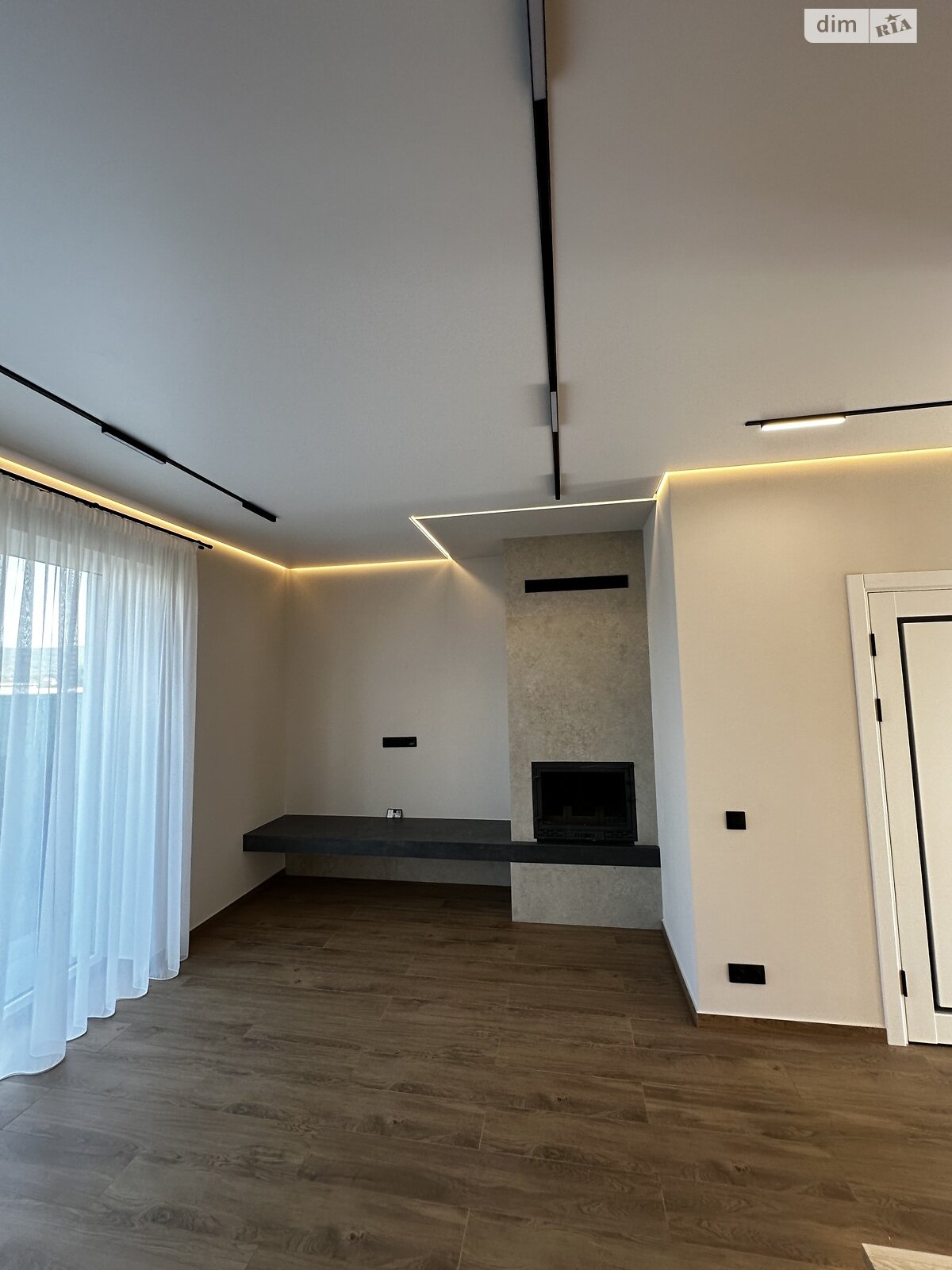 двоповерховий таунхаус, 100 кв. м, цегла. Продаж у Ужгороді фото 1 двоповерховий таунхаус, 100 кв. м, цегла. Продаж у Ужгороді фото 1