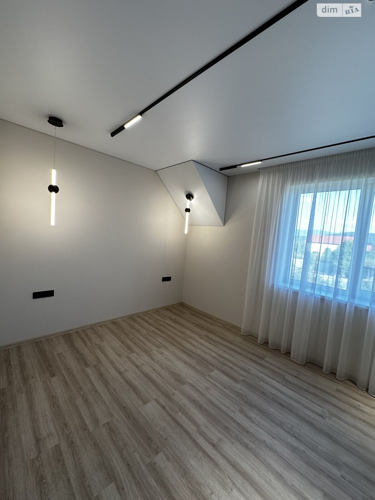 двоповерховий таунхаус, 100 кв. м, цегла. Продаж у Ужгороді фото 1 двоповерховий таунхаус, 100 кв. м, цегла. Продаж у Ужгороді фото 1