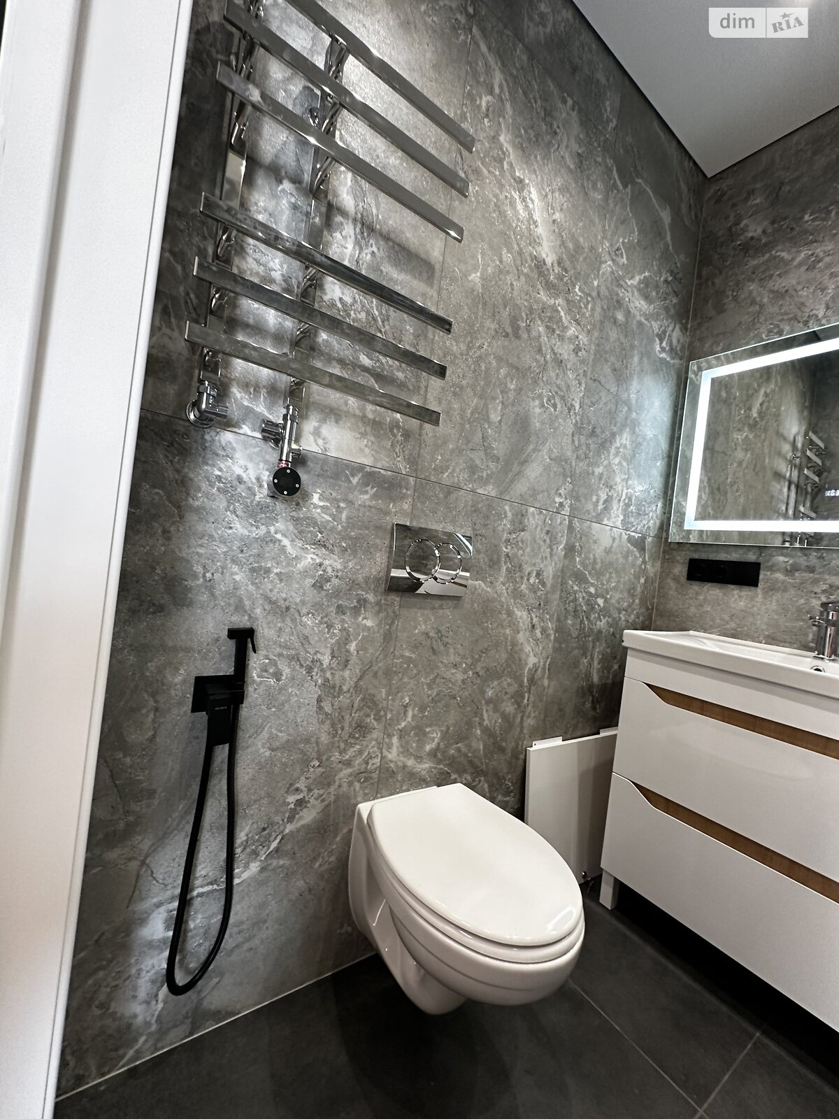 двоповерховий таунхаус, 100 кв. м, цегла. Продаж у Ужгороді фото 1 двоповерховий таунхаус, 100 кв. м, цегла. Продаж у Ужгороді фото 1