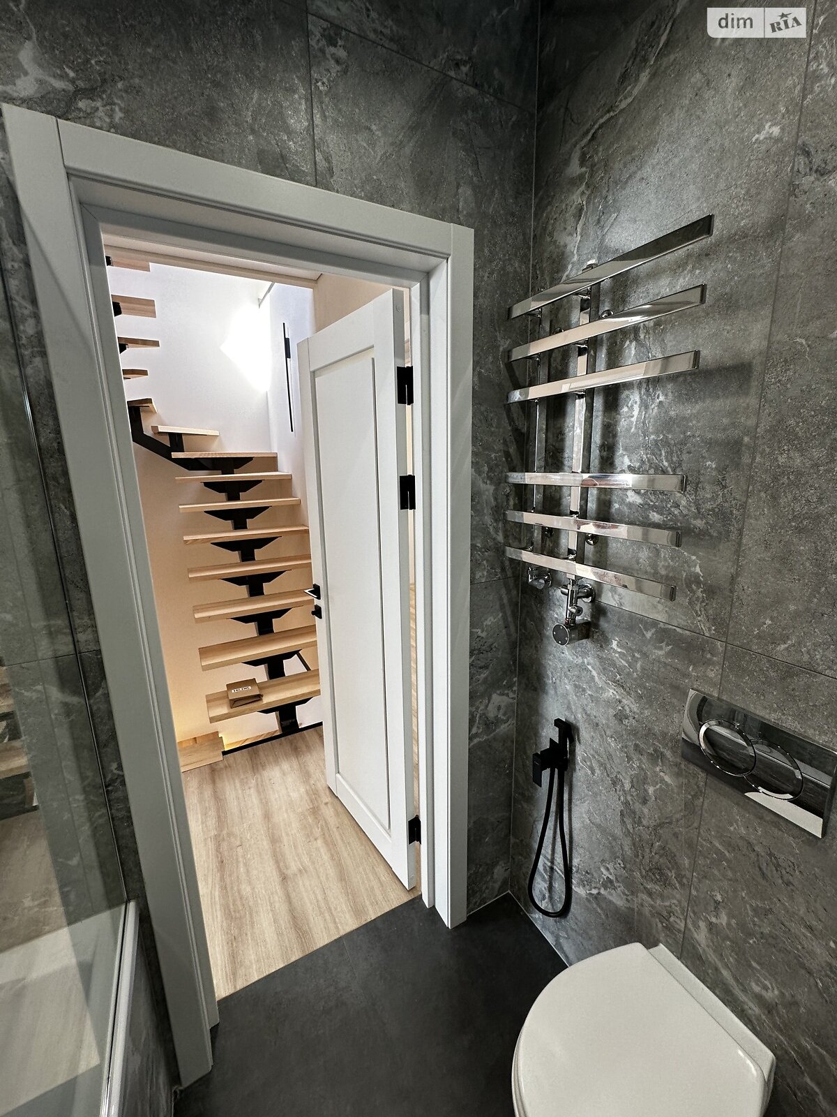 двоповерховий таунхаус, 100 кв. м, цегла. Продаж у Ужгороді фото 1 двоповерховий таунхаус, 100 кв. м, цегла. Продаж у Ужгороді фото 1